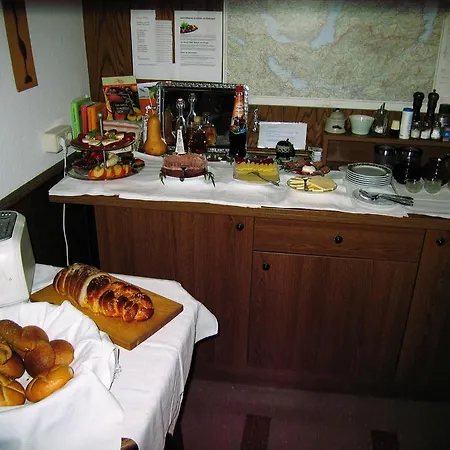 Gaestehaus Sonnenwinkel - Roesler 3*
