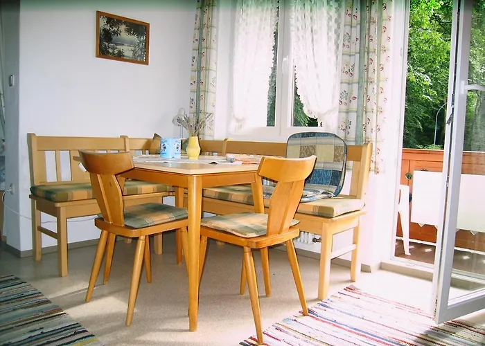 Gaestehaus Sonnenwinkel - Roesler 3*