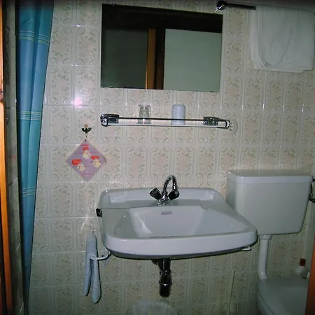 Gastehaus Sonnenwinkel - Rosler Guest house *